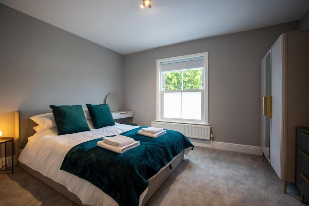 Hereford - Clifton Villa - Beautifully Presented House Located A Short Walk From City Centre - Sleeps 6 Guests - Perfect For Exploring Hereford - Hosted By Rentmyhouse Экстерьер фото