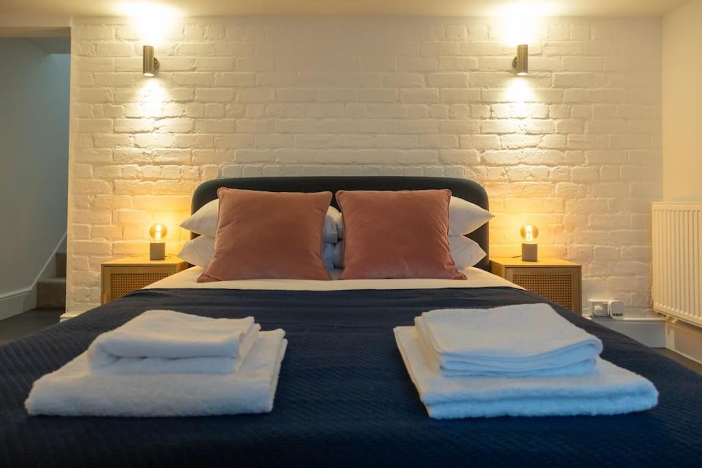 Hereford - Clifton Villa - Beautifully Presented House Located A Short Walk From City Centre - Sleeps 6 Guests - Perfect For Exploring Hereford - Hosted By Rentmyhouse Экстерьер фото